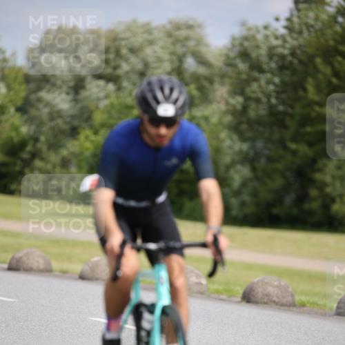 16.06.2024 - 26. Vierlanden-Triathlon Jannik Wohlers http://msf.ph/oto/6333204 16.06.2024 11:10:02 Radfahren 33, 42, 246, 283, 1274 meine-sportfotos.de
