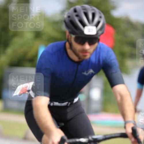 16.06.2024 - 26. Vierlanden-Triathlon Jannik Wohlers http://msf.ph/oto/6333234 16.06.2024 11:10:03 Radfahren 33, 42, 246, 283, 1274 meine-sportfotos.de