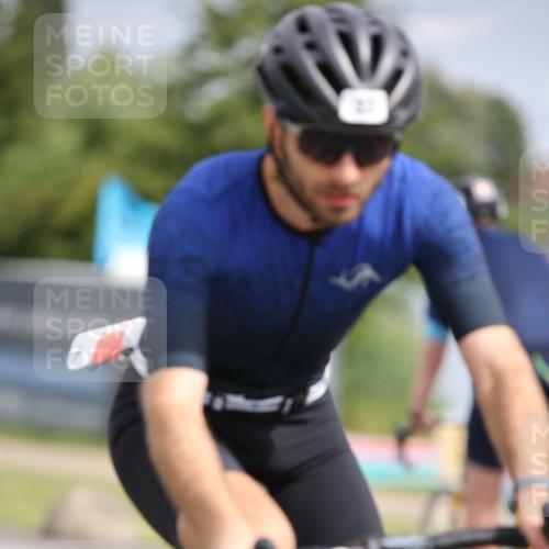 16.06.2024 - 26. Vierlanden-Triathlon Jannik Wohlers http://msf.ph/oto/6333236 16.06.2024 11:10:03 Radfahren 33, 42, 246, 283, 1274 meine-sportfotos.de