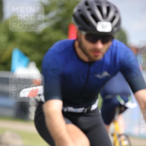 16.06.2024 - 26. Vierlanden-Triathlon Jannik Wohlers http://msf.ph/oto/6333238 16.06.2024 11:10:03 Radfahren 33, 42, 246, 283, 1274 meine-sportfotos.de