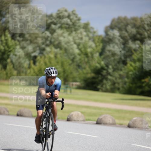 16.06.2024 - 26. Vierlanden-Triathlon Jannik Wohlers http://msf.ph/oto/6333246 16.06.2024 11:10:22 Radfahren 21, 48, 216, 406 meine-sportfotos.de