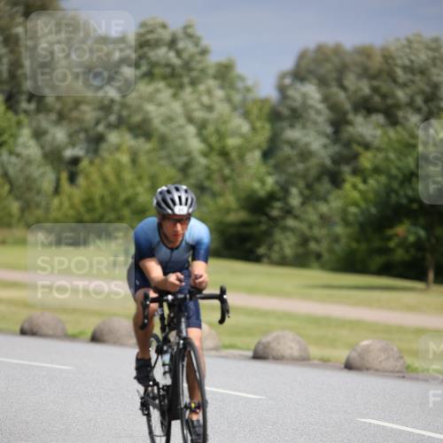16.06.2024 - 26. Vierlanden-Triathlon Jannik Wohlers http://msf.ph/oto/6333261 16.06.2024 11:10:23 Radfahren 21, 48, 216, 406 meine-sportfotos.de