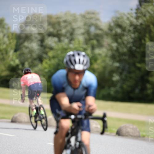 16.06.2024 - 26. Vierlanden-Triathlon Jannik Wohlers http://msf.ph/oto/6333299 16.06.2024 11:10:24 Radfahren 21, 121, 216, 406 meine-sportfotos.de