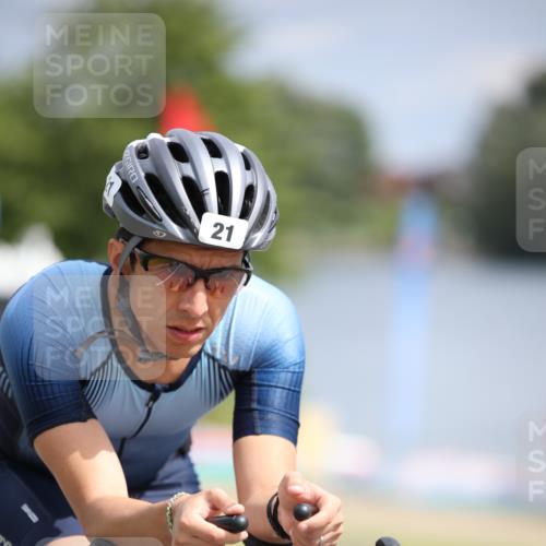 16.06.2024 - 26. Vierlanden-Triathlon Jannik Wohlers http://msf.ph/oto/6333333 16.06.2024 11:10:25 Radfahren 21, 121, 216 meine-sportfotos.de