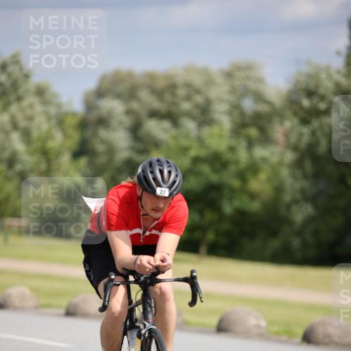 16.06.2024 - 26. Vierlanden-Triathlon Jannik Wohlers http://msf.ph/oto/6333359 16.06.2024 11:10:32 Radfahren 23, 39, 121 meine-sportfotos.de