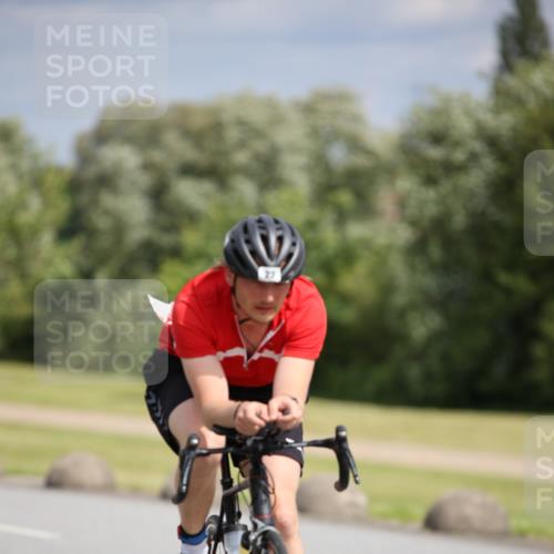 16.06.2024 - 26. Vierlanden-Triathlon Jannik Wohlers http://msf.ph/oto/6333367 16.06.2024 11:10:32 Radfahren 23, 39, 121 meine-sportfotos.de
