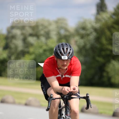 16.06.2024 - 26. Vierlanden-Triathlon Jannik Wohlers http://msf.ph/oto/6333377 16.06.2024 11:10:33 Radfahren 23, 39, 121 meine-sportfotos.de