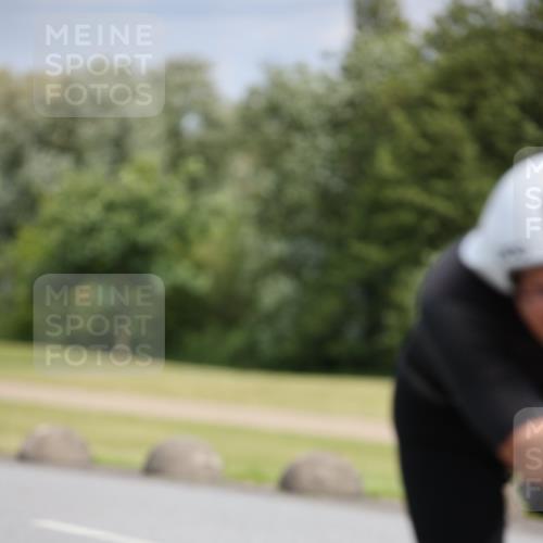 16.06.2024 - 26. Vierlanden-Triathlon Jannik Wohlers http://msf.ph/oto/6333477 16.06.2024 11:10:40 Radfahren 23, 39, 55, 170 meine-sportfotos.de
