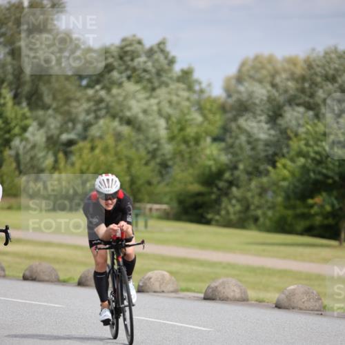16.06.2024 - 26. Vierlanden-Triathlon Jannik Wohlers http://msf.ph/oto/6333487 16.06.2024 11:10:43 Radfahren 55, 78, 107, 170 meine-sportfotos.de