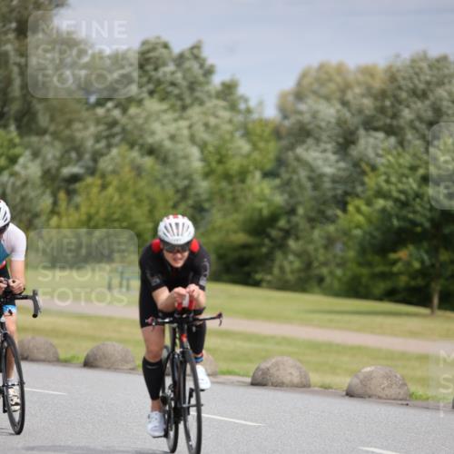 16.06.2024 - 26. Vierlanden-Triathlon Jannik Wohlers http://msf.ph/oto/6333495 16.06.2024 11:10:43 Radfahren 55, 78, 107, 170 meine-sportfotos.de
