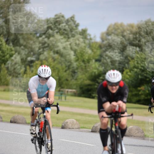 16.06.2024 - 26. Vierlanden-Triathlon Jannik Wohlers http://msf.ph/oto/6333502 16.06.2024 11:10:43 Radfahren 55, 78, 107, 170 meine-sportfotos.de