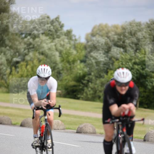 16.06.2024 - 26. Vierlanden-Triathlon Jannik Wohlers http://msf.ph/oto/6333510 16.06.2024 11:10:44 Radfahren 55, 78, 107, 170, 411 meine-sportfotos.de