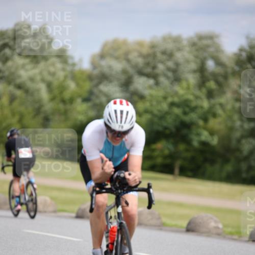 16.06.2024 - 26. Vierlanden-Triathlon Jannik Wohlers http://msf.ph/oto/6333535 16.06.2024 11:10:44 Radfahren 55, 78, 107, 170, 411 meine-sportfotos.de