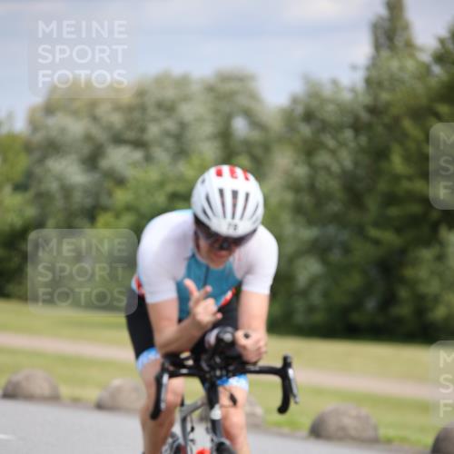 16.06.2024 - 26. Vierlanden-Triathlon Jannik Wohlers http://msf.ph/oto/6333550 16.06.2024 11:10:45 Radfahren 55, 78, 107, 170, 411 meine-sportfotos.de