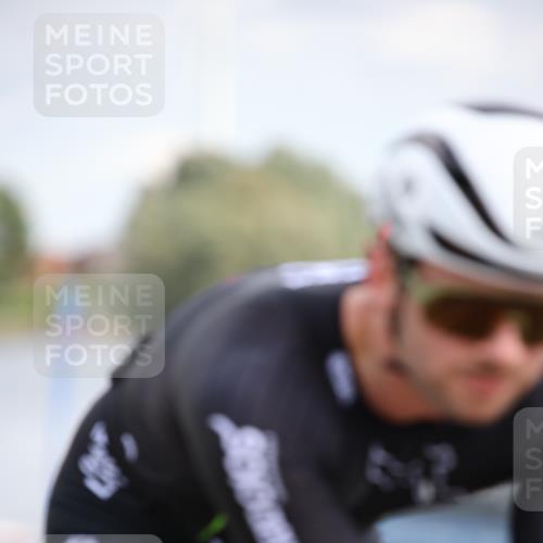16.06.2024 - 26. Vierlanden-Triathlon Jannik Wohlers http://msf.ph/oto/6333623 16.06.2024 11:11:05 Radfahren 49, 60, 68, 167, 215, 383 meine-sportfotos.de