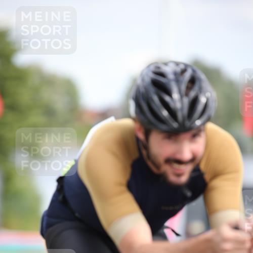 16.06.2024 - 26. Vierlanden-Triathlon Jannik Wohlers http://msf.ph/oto/6333743 16.06.2024 11:11:55 Radfahren 17, 124, 393 meine-sportfotos.de