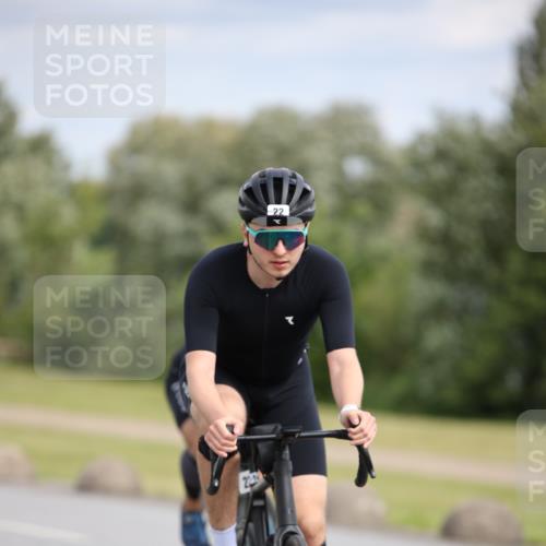 16.06.2024 - 26. Vierlanden-Triathlon Jannik Wohlers http://msf.ph/oto/6333791 16.06.2024 11:11:59 Radfahren 5, 17, 22, 124, 350 meine-sportfotos.de