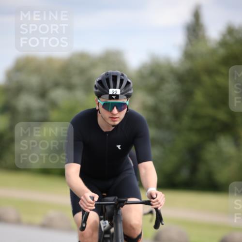 16.06.2024 - 26. Vierlanden-Triathlon Jannik Wohlers http://msf.ph/oto/6333798 16.06.2024 11:12:00 Radfahren 5, 17, 22, 124, 350 meine-sportfotos.de