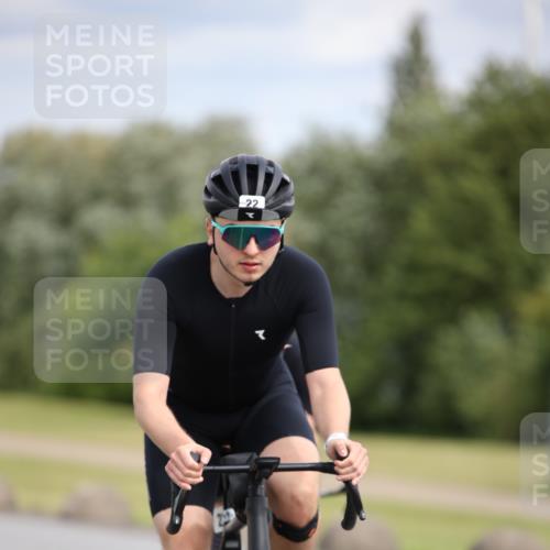 16.06.2024 - 26. Vierlanden-Triathlon Jannik Wohlers http://msf.ph/oto/6333800 16.06.2024 11:12:00 Radfahren 5, 17, 22, 124, 350 meine-sportfotos.de