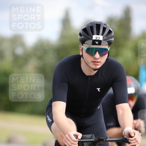 16.06.2024 - 26. Vierlanden-Triathlon Jannik Wohlers http://msf.ph/oto/6333816 16.06.2024 11:12:00 Radfahren 5, 17, 22, 124, 350 meine-sportfotos.de