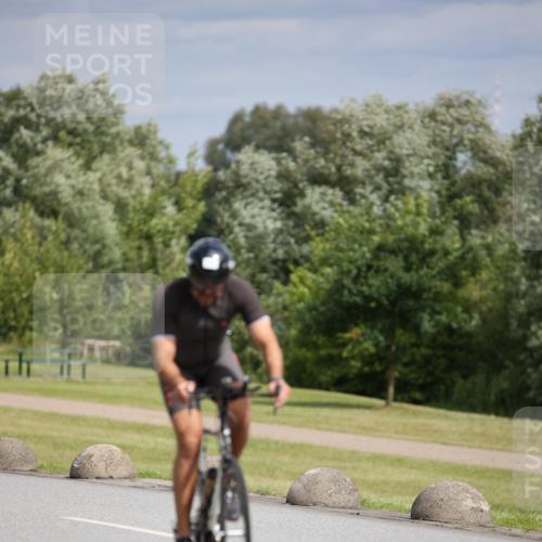 16.06.2024 - 26. Vierlanden-Triathlon Jannik Wohlers http://msf.ph/oto/6333841 16.06.2024 11:12:18 Radfahren 12, 125, 136, 140 meine-sportfotos.de