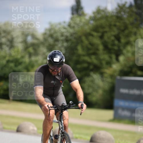 16.06.2024 - 26. Vierlanden-Triathlon Jannik Wohlers http://msf.ph/oto/6333869 16.06.2024 11:12:19 Radfahren 12, 125, 136, 140 meine-sportfotos.de