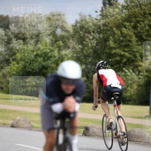 16.06.2024 - 26. Vierlanden-Triathlon Jannik Wohlers http://msf.ph/oto/6333973 16.06.2024 11:12:29 Radfahren 71, 86, 190, 204, 217, 369, 447 meine-sportfotos.de