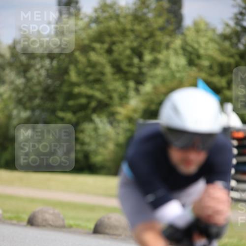16.06.2024 - 26. Vierlanden-Triathlon Jannik Wohlers http://msf.ph/oto/6333990 16.06.2024 11:12:30 Radfahren 2, 71, 86, 190, 204, 217, 369, 447 meine-sportfotos.de