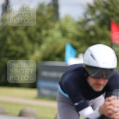 16.06.2024 - 26. Vierlanden-Triathlon Jannik Wohlers http://msf.ph/oto/6333994 16.06.2024 11:12:30 Radfahren 2, 71, 86, 190, 204, 217, 369, 447 meine-sportfotos.de