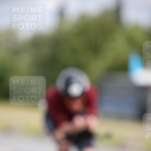 16.06.2024 - 26. Vierlanden-Triathlon Jannik Wohlers http://msf.ph/oto/6334001 16.06.2024 11:12:32 Radfahren 2, 71, 86, 204, 217, 369, 436, 447 meine-sportfotos.de