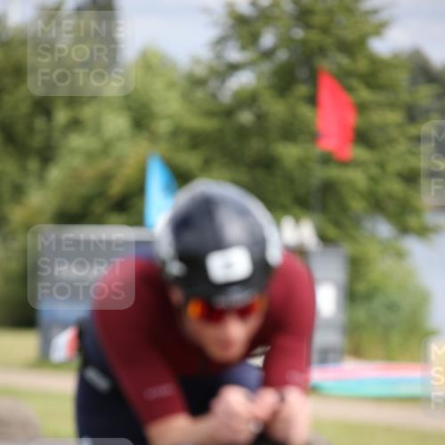 16.06.2024 - 26. Vierlanden-Triathlon Jannik Wohlers http://msf.ph/oto/6334010 16.06.2024 11:12:32 Radfahren 2, 71, 86, 204, 217, 369, 436, 447 meine-sportfotos.de