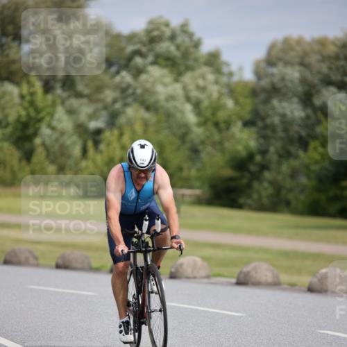 16.06.2024 - 26. Vierlanden-Triathlon Jannik Wohlers http://msf.ph/oto/6334037 16.06.2024 11:12:39 Radfahren 2, 86, 143, 436 meine-sportfotos.de