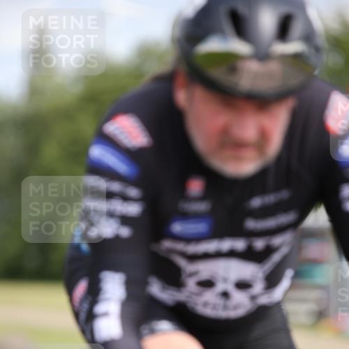 16.06.2024 - 26. Vierlanden-Triathlon Jannik Wohlers http://msf.ph/oto/6334156 16.06.2024 11:12:44 Radfahren 143, 214 meine-sportfotos.de