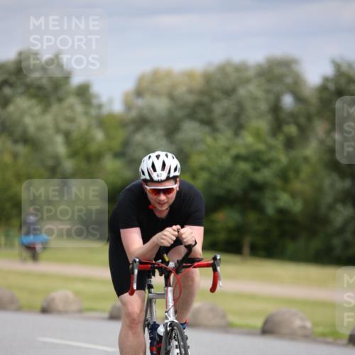 16.06.2024 - 26. Vierlanden-Triathlon Jannik Wohlers http://msf.ph/oto/6334185 16.06.2024 11:13:16 Radfahren 44, 67, 68, 116, 361 meine-sportfotos.de