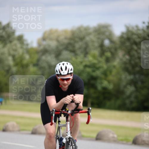 16.06.2024 - 26. Vierlanden-Triathlon Jannik Wohlers http://msf.ph/oto/6334189 16.06.2024 11:13:16 Radfahren 44, 67, 68, 116, 361 meine-sportfotos.de