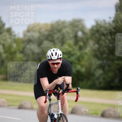 16.06.2024 - 26. Vierlanden-Triathlon Jannik Wohlers http://msf.ph/oto/6334192 16.06.2024 11:13:16 Radfahren 44, 67, 68, 116, 361 meine-sportfotos.de