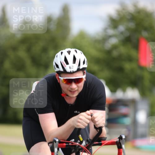 16.06.2024 - 26. Vierlanden-Triathlon Jannik Wohlers http://msf.ph/oto/6334221 16.06.2024 11:13:17 Radfahren 39, 44, 67, 68, 116, 361, 455 meine-sportfotos.de