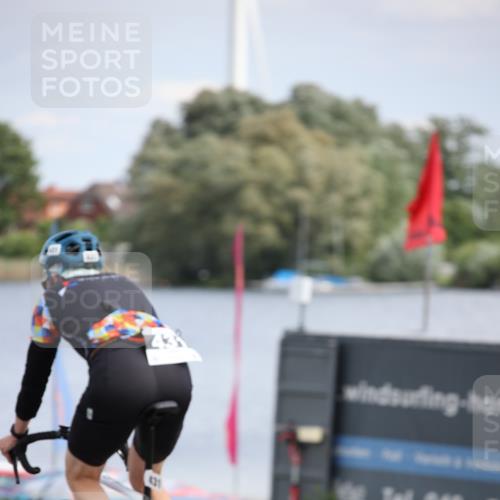 16.06.2024 - 26. Vierlanden-Triathlon Jannik Wohlers http://msf.ph/oto/6334322 16.06.2024 11:13:34 Radfahren 63, 431 meine-sportfotos.de