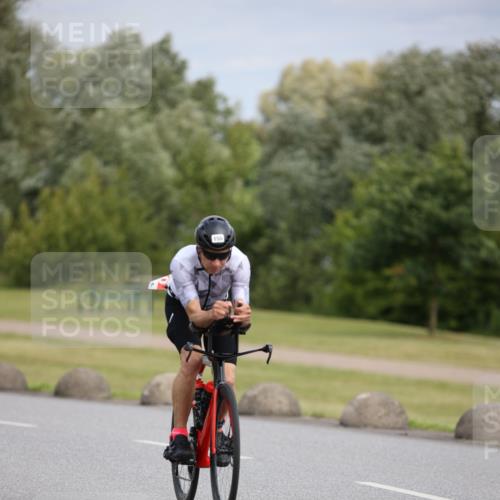 16.06.2024 - 26. Vierlanden-Triathlon Jannik Wohlers http://msf.ph/oto/6334336 16.06.2024 11:13:38 Radfahren 33, 63, 107, 132, 150, 392, 431 meine-sportfotos.de