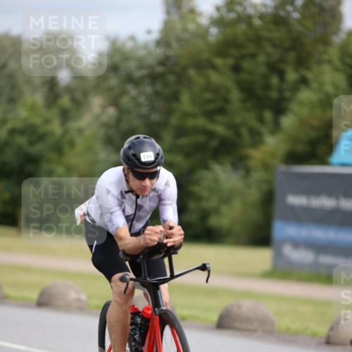 16.06.2024 - 26. Vierlanden-Triathlon Jannik Wohlers http://msf.ph/oto/6334371 16.06.2024 11:13:39 Radfahren 33, 63, 107, 132, 150, 392, 431 meine-sportfotos.de