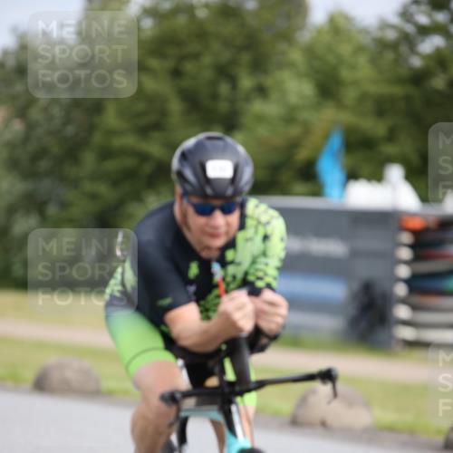 16.06.2024 - 26. Vierlanden-Triathlon Jannik Wohlers http://msf.ph/oto/6334405 16.06.2024 11:13:40 Radfahren 33, 63, 107, 132, 150, 392, 431 meine-sportfotos.de