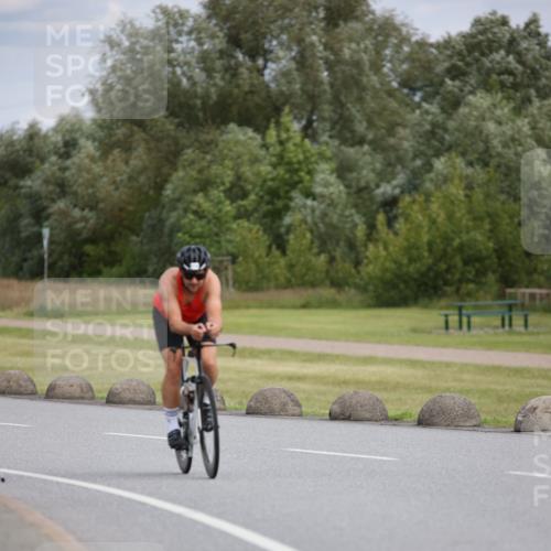 16.06.2024 - 26. Vierlanden-Triathlon Jannik Wohlers http://msf.ph/oto/6334437 16.06.2024 11:14:43 Radfahren 77, 119, 452 meine-sportfotos.de