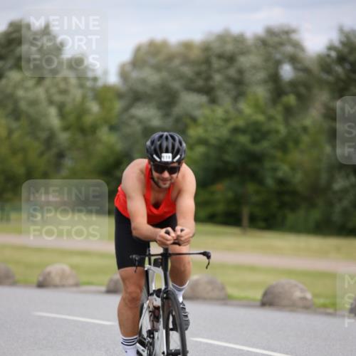 16.06.2024 - 26. Vierlanden-Triathlon Jannik Wohlers http://msf.ph/oto/6334447 16.06.2024 11:14:45 Radfahren 119, 452 meine-sportfotos.de