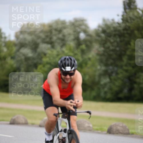 16.06.2024 - 26. Vierlanden-Triathlon Jannik Wohlers http://msf.ph/oto/6334458 16.06.2024 11:14:45 Radfahren 119, 452 meine-sportfotos.de