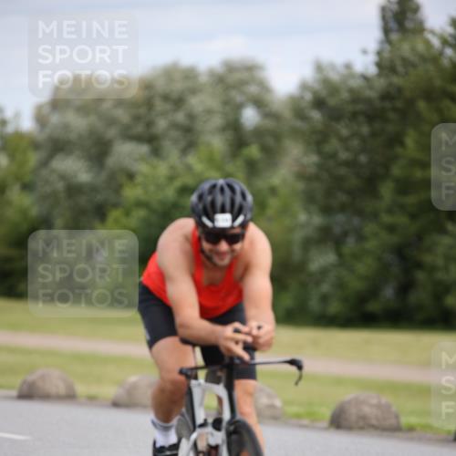 16.06.2024 - 26. Vierlanden-Triathlon Jannik Wohlers http://msf.ph/oto/6334460 16.06.2024 11:14:45 Radfahren 119, 452 meine-sportfotos.de