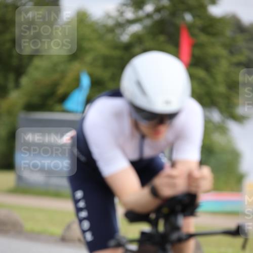 16.06.2024 - 26. Vierlanden-Triathlon Jannik Wohlers http://msf.ph/oto/6334625 16.06.2024 11:16:07 Radfahren 18, 107, 420 meine-sportfotos.de