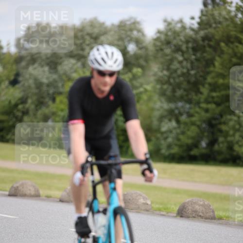 16.06.2024 - 26. Vierlanden-Triathlon Jannik Wohlers http://msf.ph/oto/6334666 16.06.2024 11:16:11 Radfahren 18, 143 meine-sportfotos.de