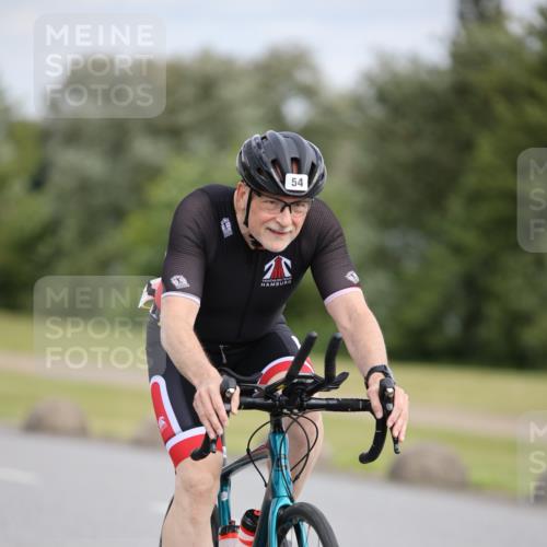 16.06.2024 - 26. Vierlanden-Triathlon Jannik Wohlers http://msf.ph/oto/6334720 16.06.2024 11:16:31 Radfahren 33, 49, 54, 363, 366 meine-sportfotos.de