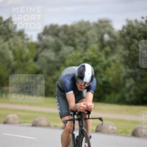 16.06.2024 - 26. Vierlanden-Triathlon Jannik Wohlers http://msf.ph/oto/6334777 16.06.2024 11:17:05 Radfahren 99, 132, 365 meine-sportfotos.de