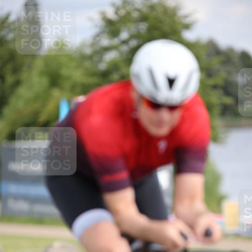 16.06.2024 - 26. Vierlanden-Triathlon Jannik Wohlers http://msf.ph/oto/6334841 16.06.2024 11:17:14 Radfahren 21, 23, 63, 150, 203, 410, 440 meine-sportfotos.de
